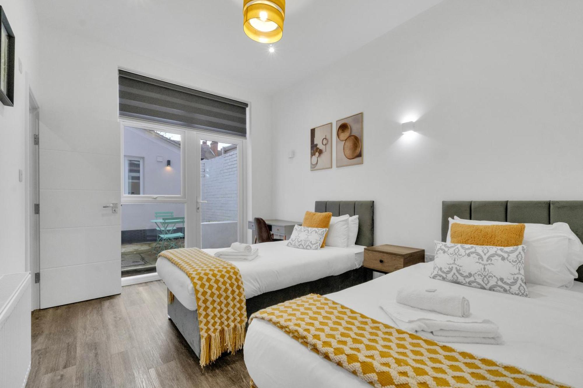 Homely North London Apartments Hendon The Hyde Buitenkant foto