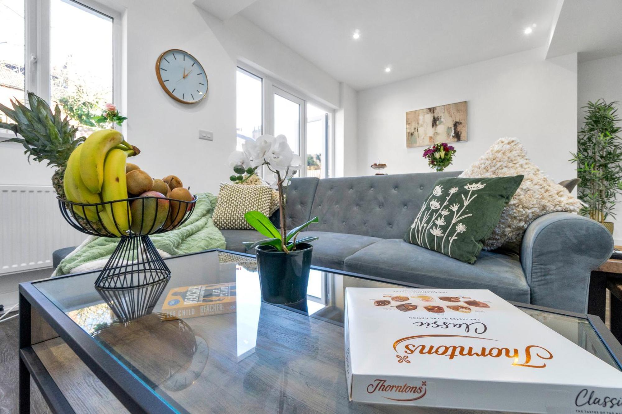 Homely North London Apartments Hendon The Hyde Buitenkant foto